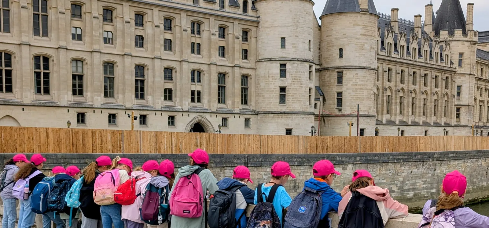 A class on a Paris Antoinette tour in front of the Conciergerie