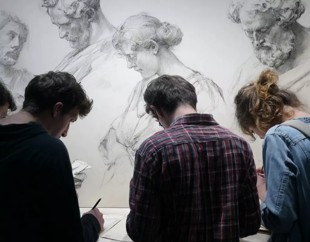 Visite dessinée au musée pour adultes avec Paris Antoinette
